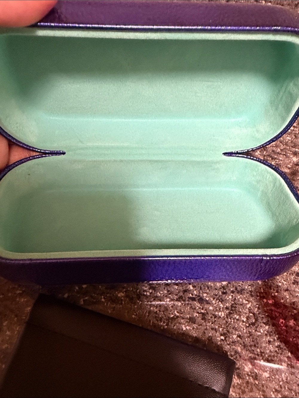 Kurt Geiger barbie Pink Sunglasses and hard case - Picture 5 of 6
